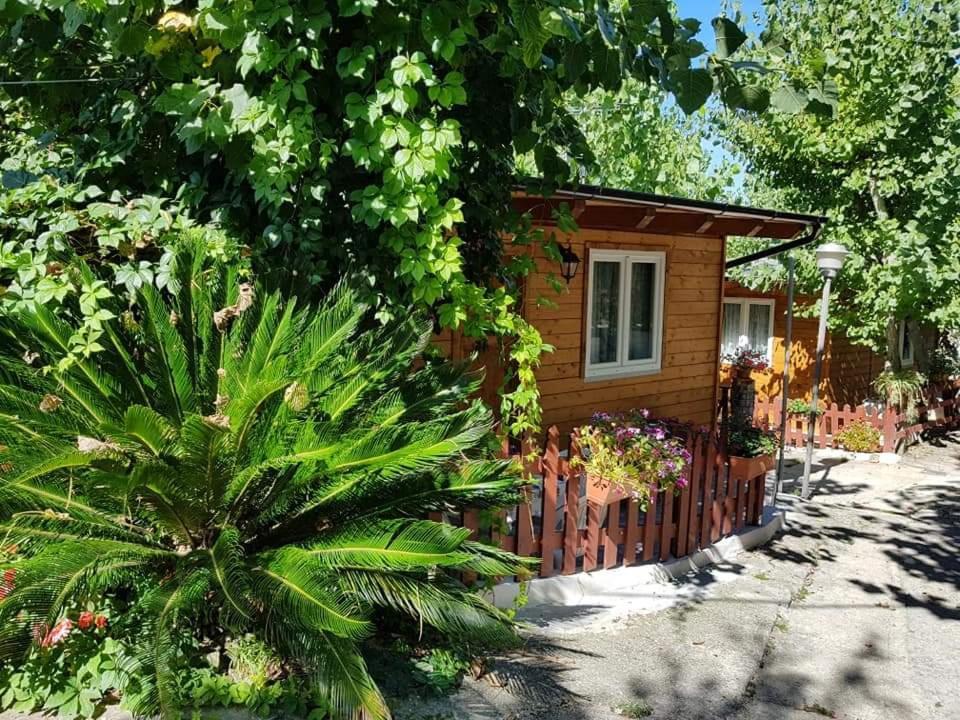 Hotel Camping Onda Azzurra à Ortona Extérieur photo